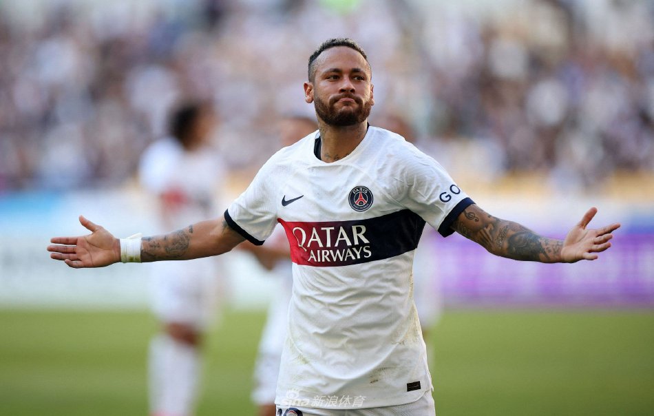 位既能控球 位既能控球