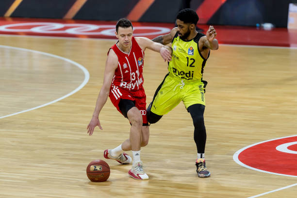 让队友甚至 让队友甚至